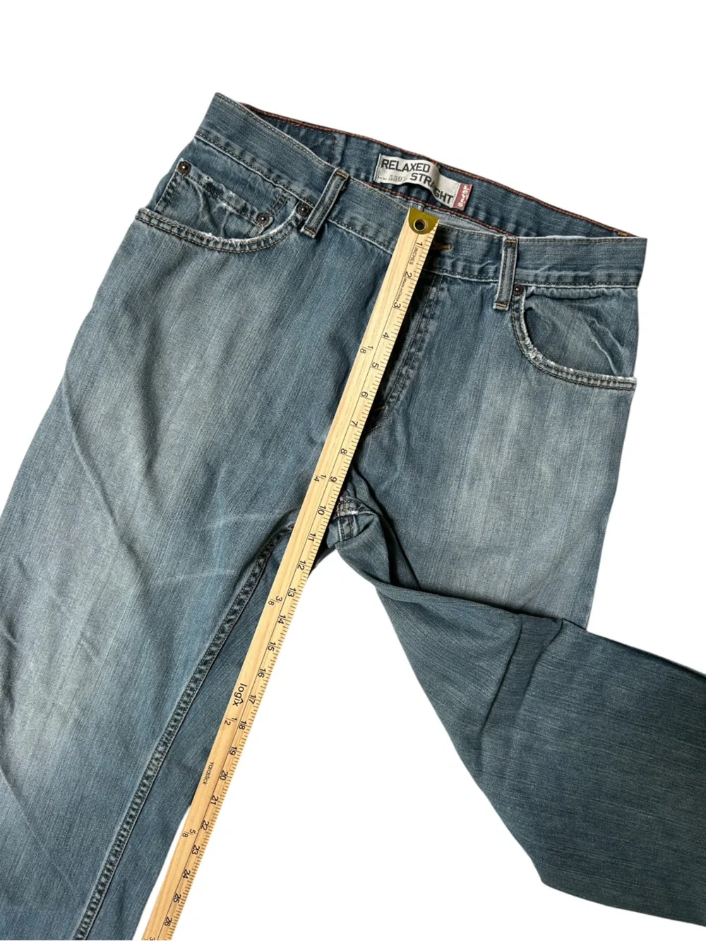 Y2K Levi's 559 Men's Baggy Light Wash Relaxed Jeans 30x32